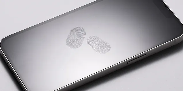 Biometric authentication using thumbprint on trusted smartphone for troubleshooting Duo Push notification