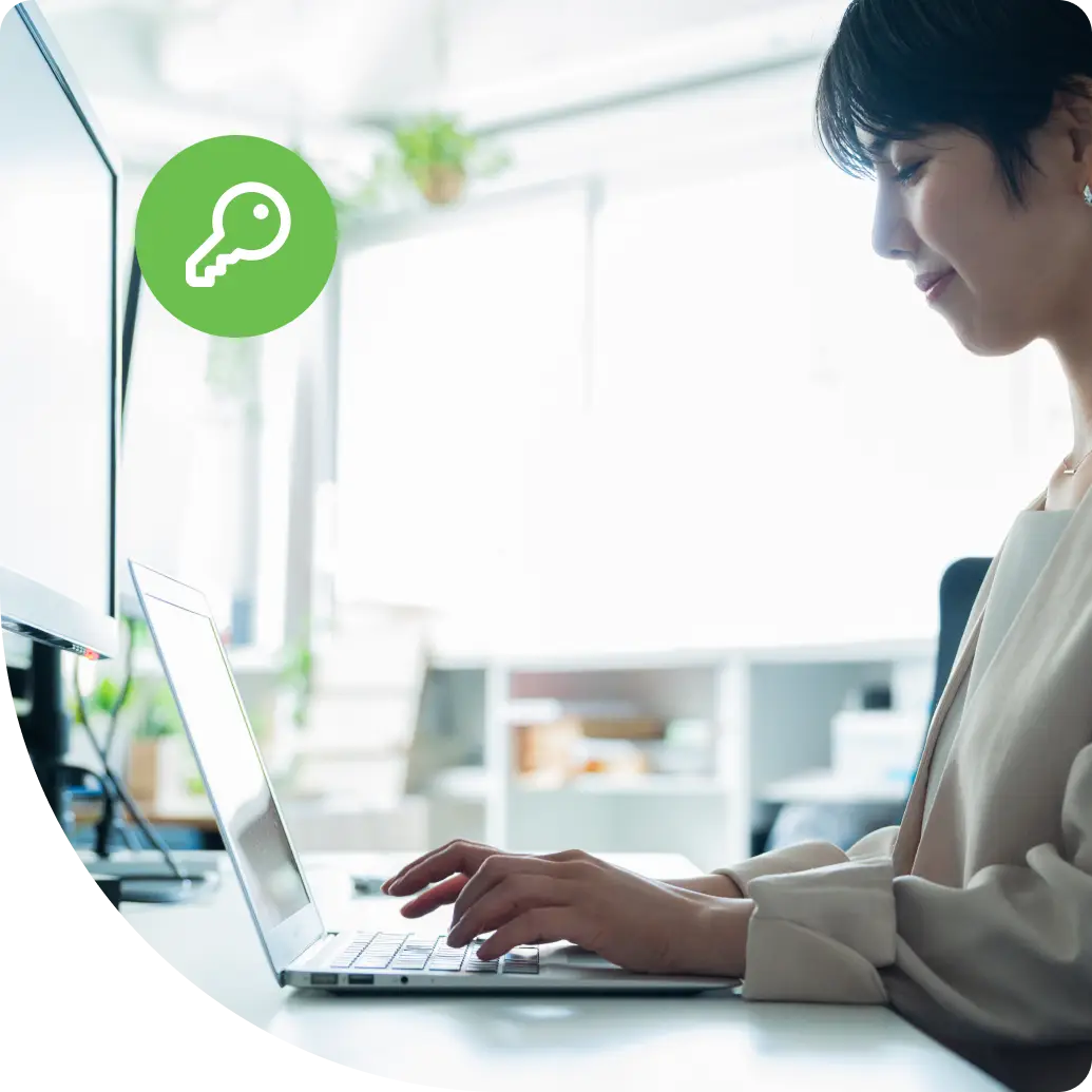 Women checking the SSO features in laptop