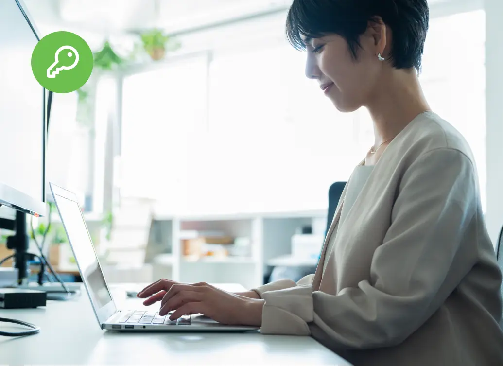 Women checking the SSO features in laptop